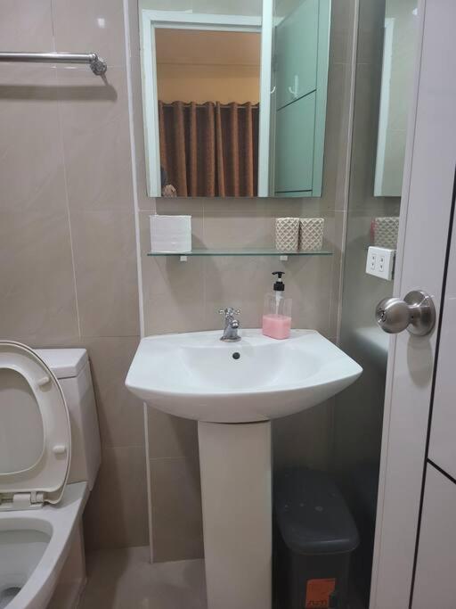 Kandi Resort-Type Spacious 1 Bedroom With Netflix And Free Housekeeping Angeles Exterior photo