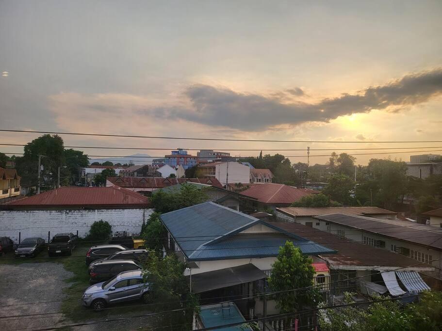Kandi Resort-Type Spacious 1 Bedroom With Netflix And Free Housekeeping Angeles Exterior photo
